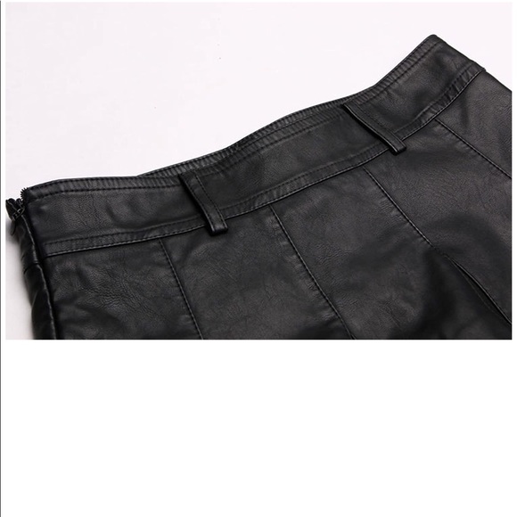 Faux Leather skirt NWOT - Picture 5 of 9
